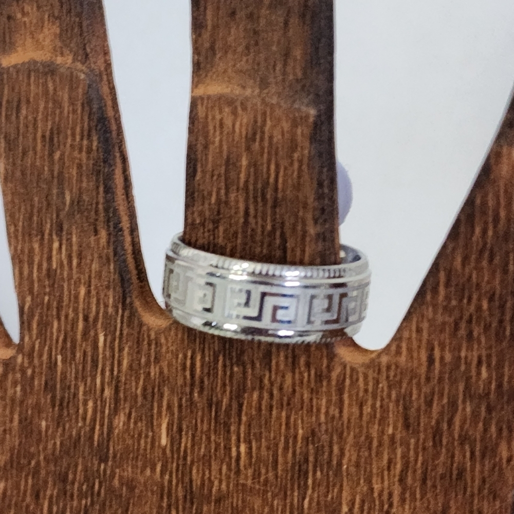 Silver Greek Key Design Band Ring Unisex - Picture 4 of 5